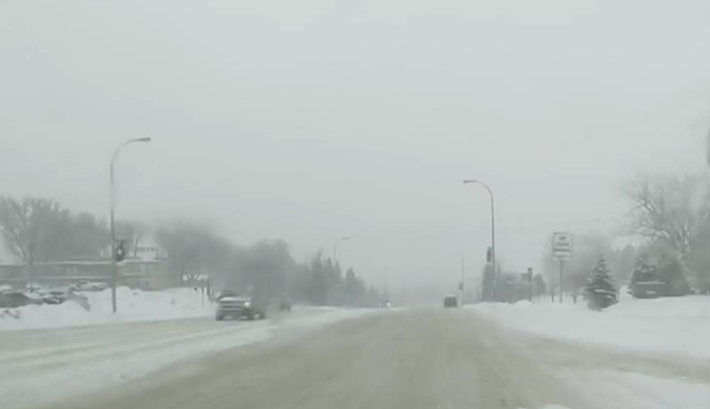 Силна снежна буря удари централните райони на Съединените щати като достигна